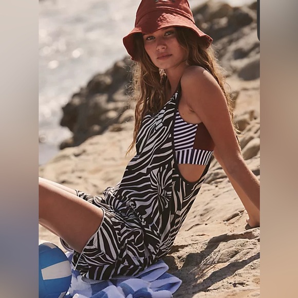 NWT Free People Hot Shot Printed Romper - Zebra - Picture 2 of 5